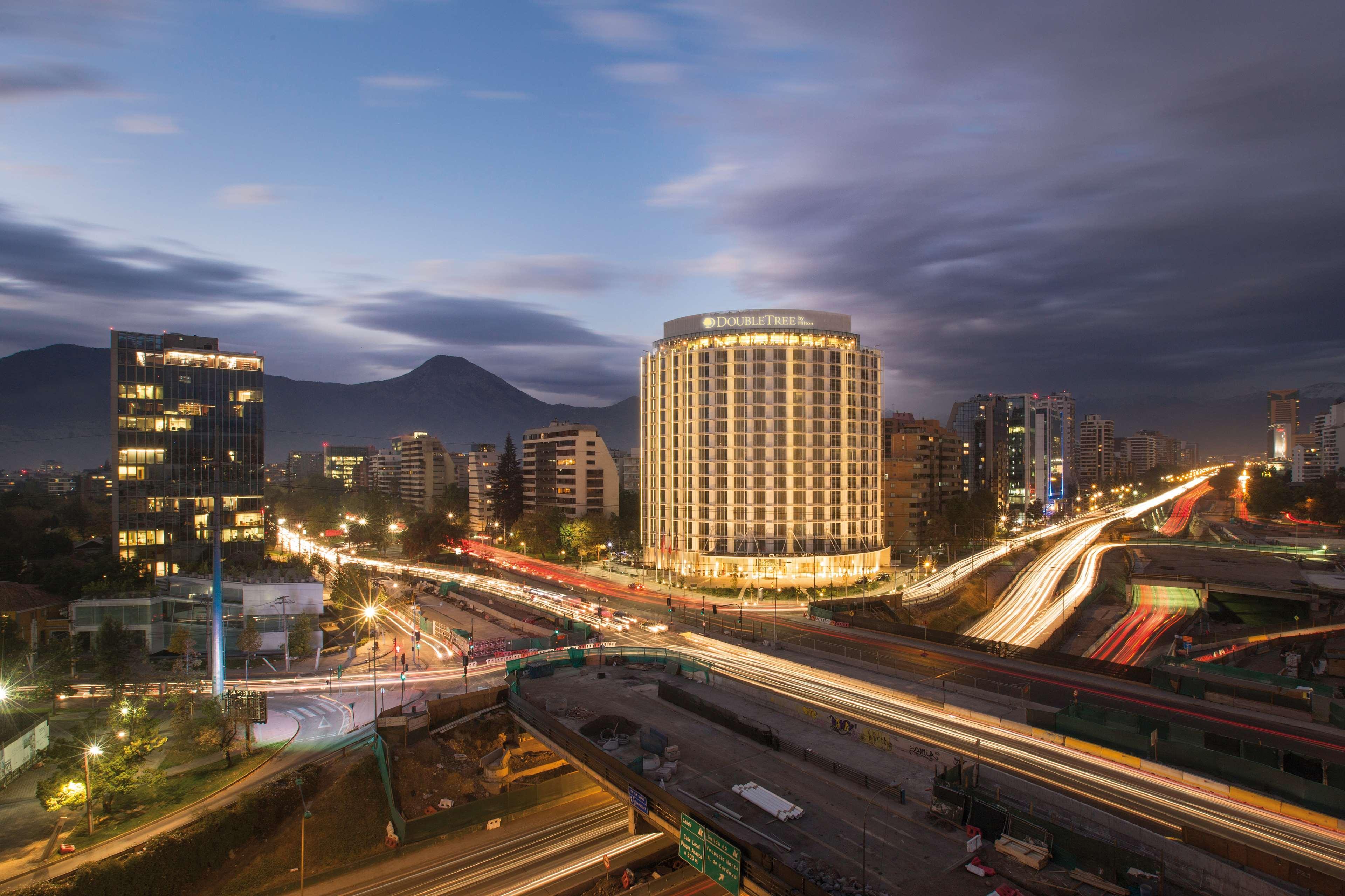 Doubletree By Hilton Santiago Kennedy, Chile Hotell Eksteriør bilde